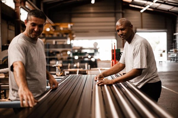 What's the Best Way to Wear a Waterfall Cardigan in a Professional Interview?